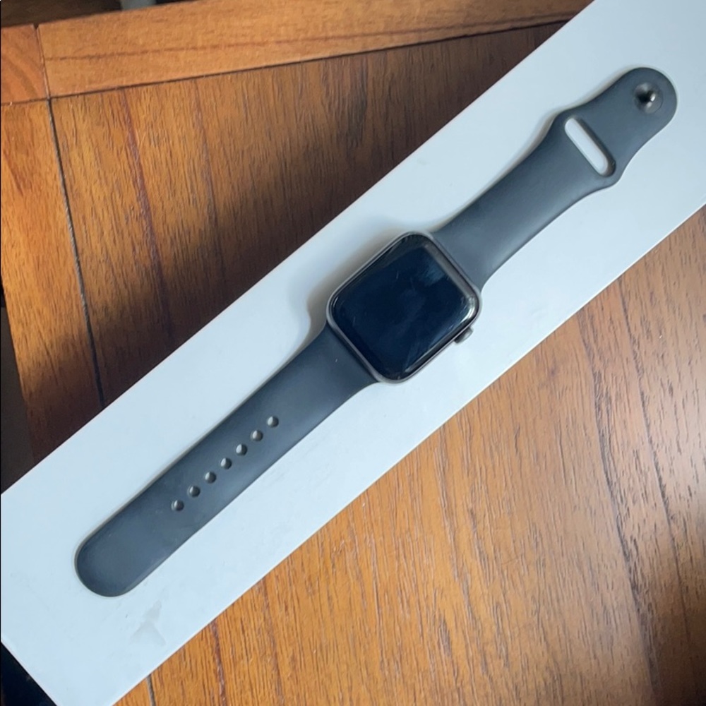 Apple Watch Series 4